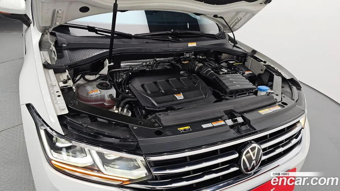 Volkswagen Tiguan — фото 6