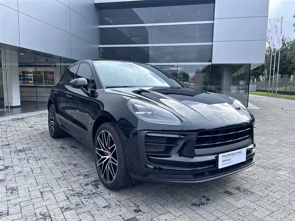 Porsche Macan — фото 1