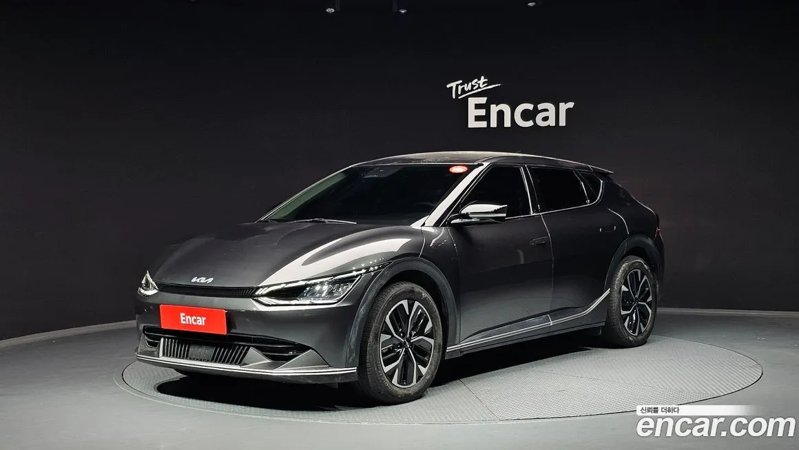 Kia EV6 — фото 1