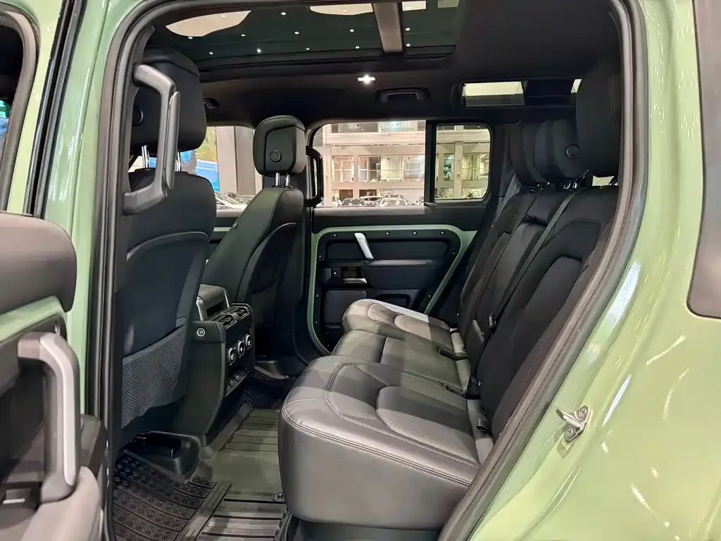 Land Rover Defender — фото 5