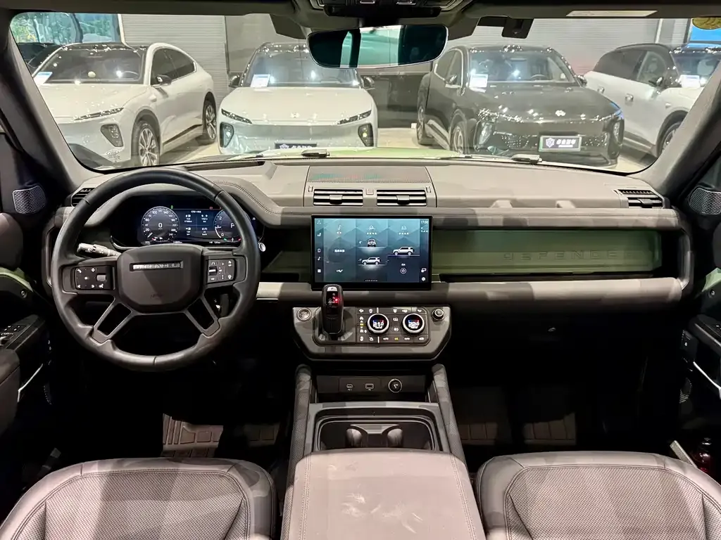 Land Rover Defender — фото 7
