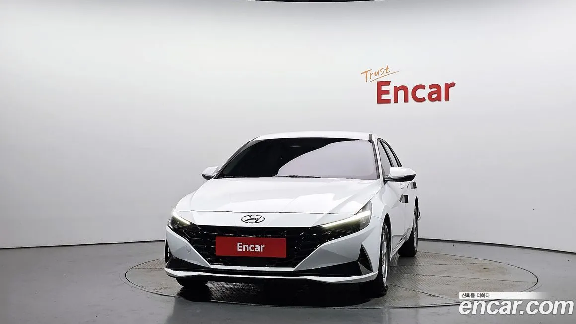 Hyundai AVANTE — фото 3