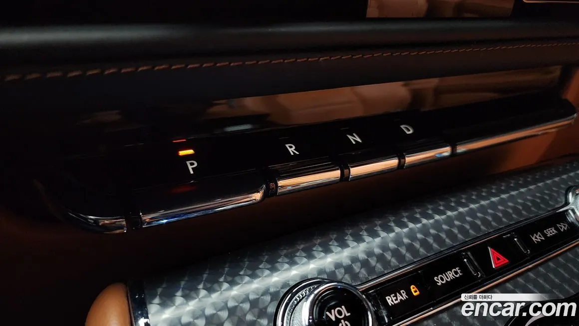 Lincoln Aviator — фото 9