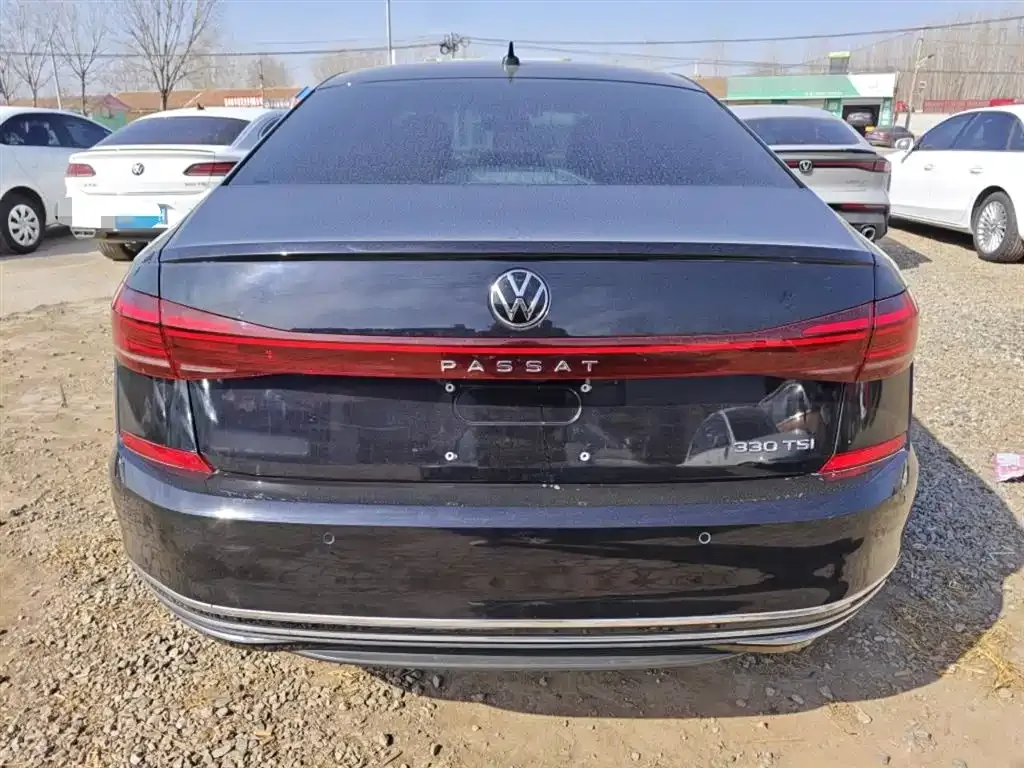Volkswagen Passat — фото 6