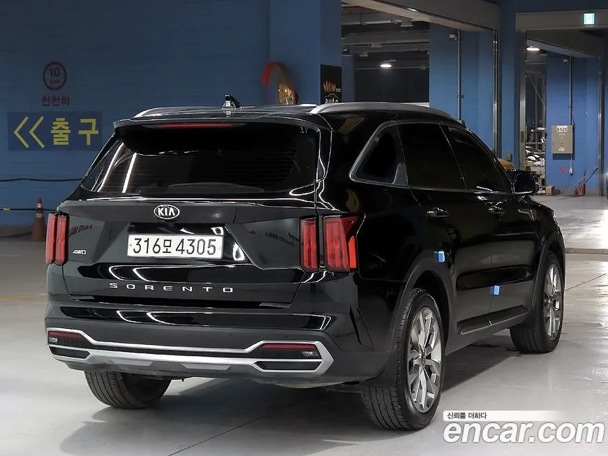 Kia Sorento — фото 4