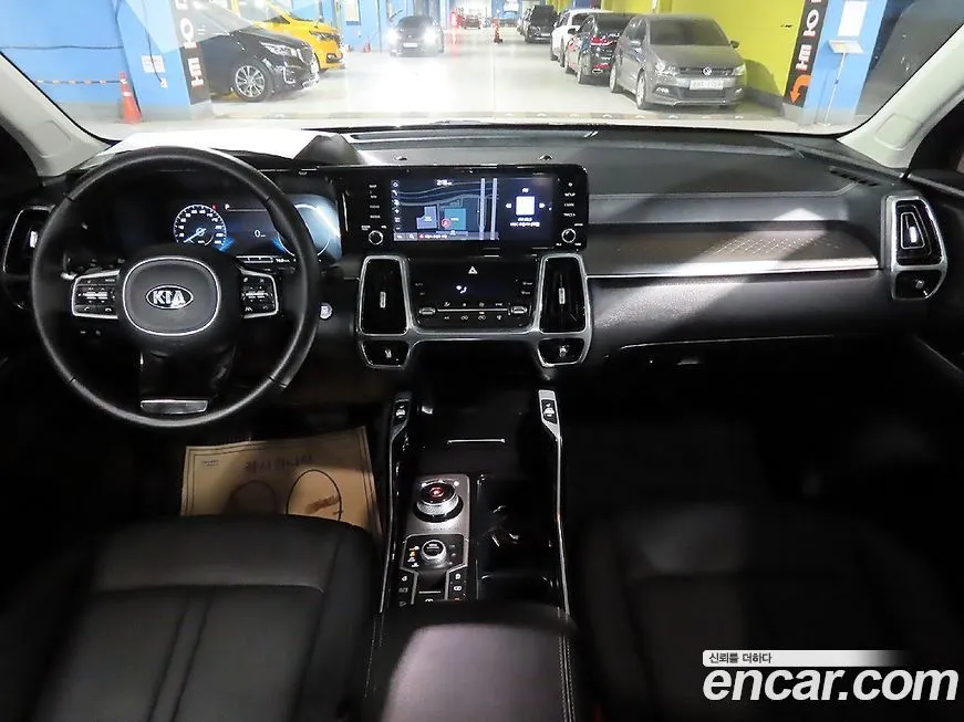 Kia Sorento — фото 5