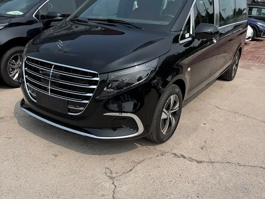 Mercedes-Benz Vito — фото 1