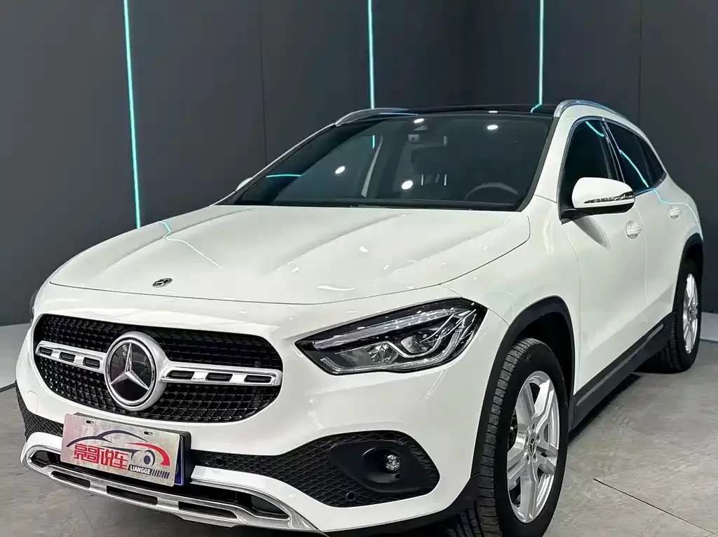 Mercedes-Benz GLA — фото 1
