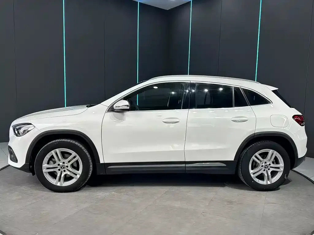 Mercedes-Benz GLA — фото 4