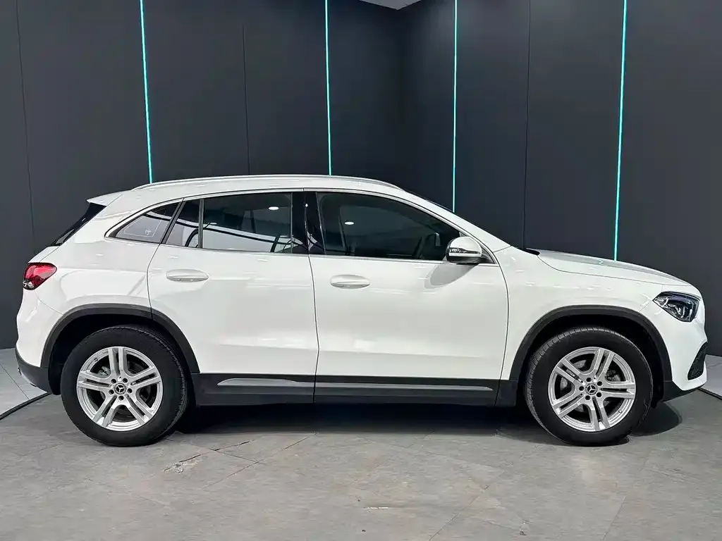 Mercedes-Benz GLA — фото 5