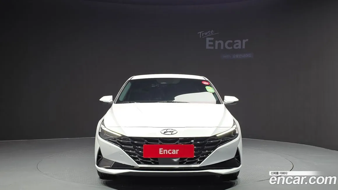 Hyundai AVANTE — фото 3