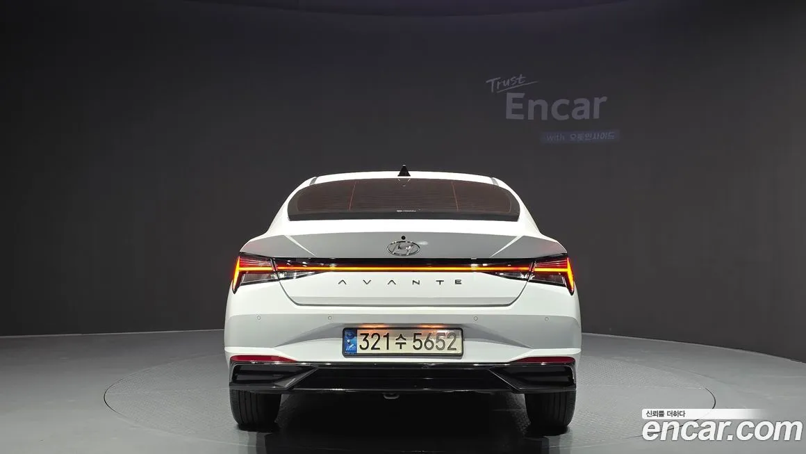 Hyundai AVANTE — фото 4