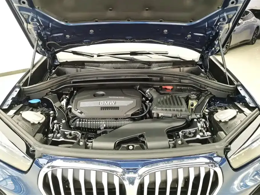 BMW X1 — фото 10