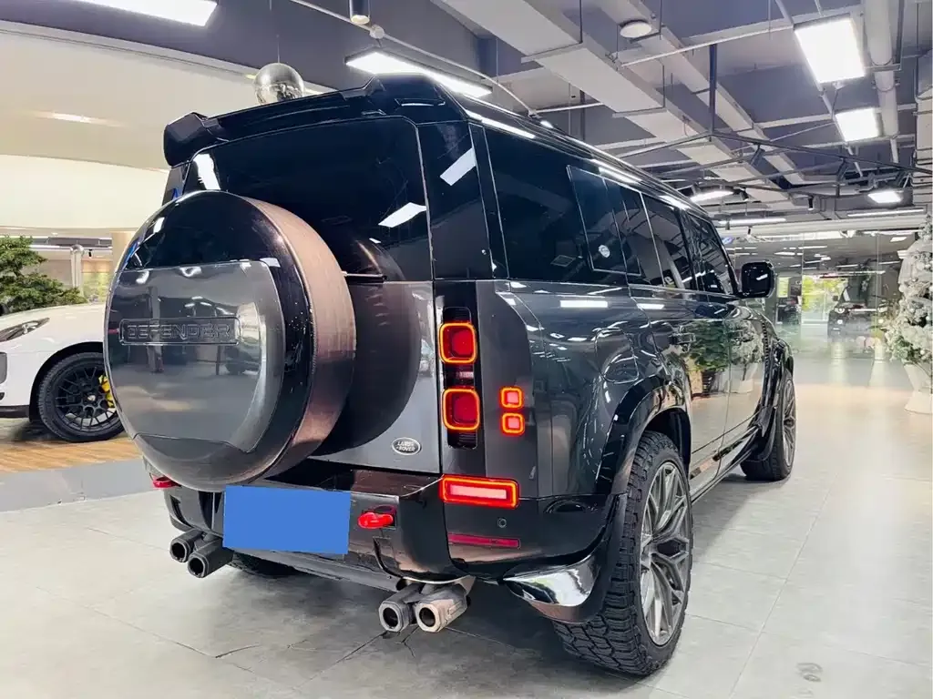 Land Rover Defender — фото 8