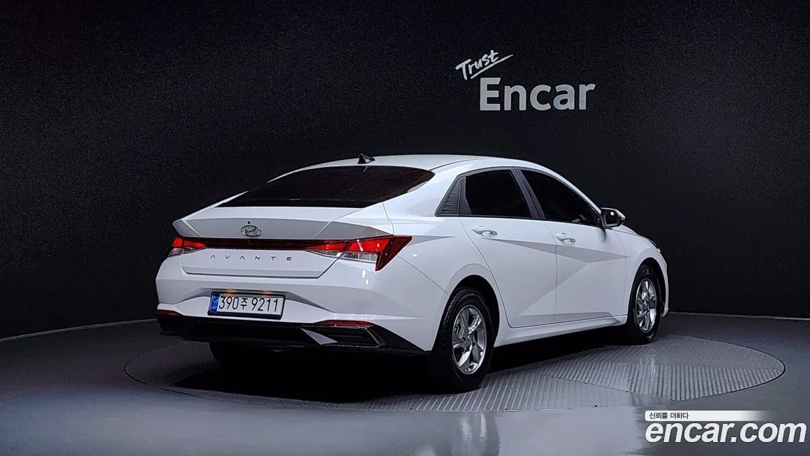 Hyundai AVANTE — фото 2