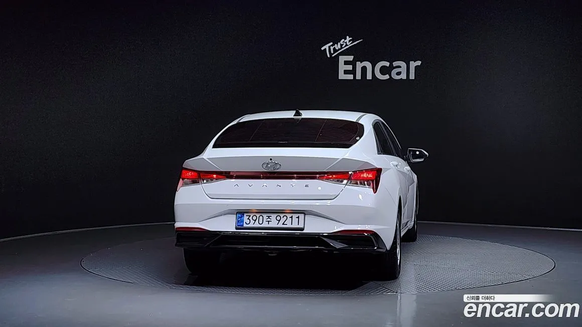 Hyundai AVANTE — фото 4
