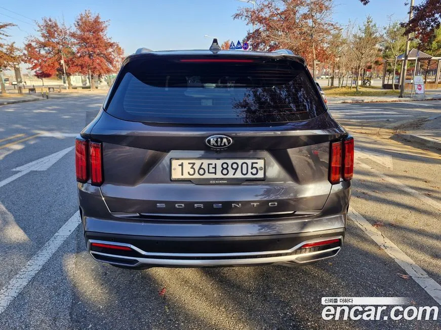 Kia Sorento — фото 3