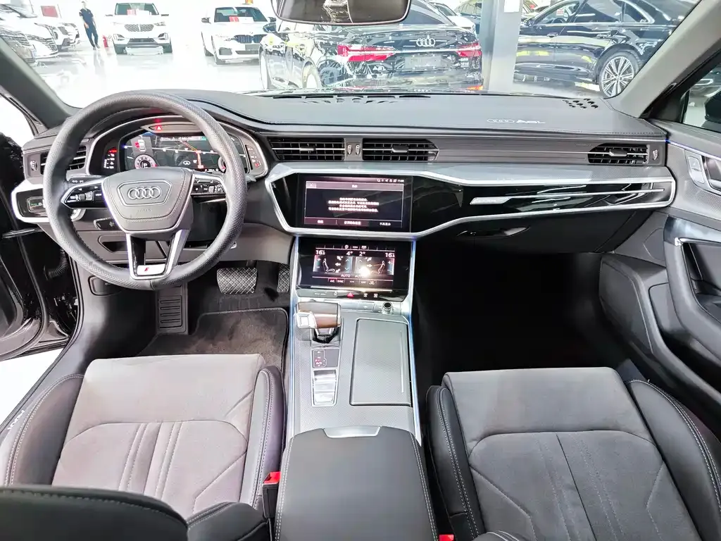 Audi A6L — фото 5