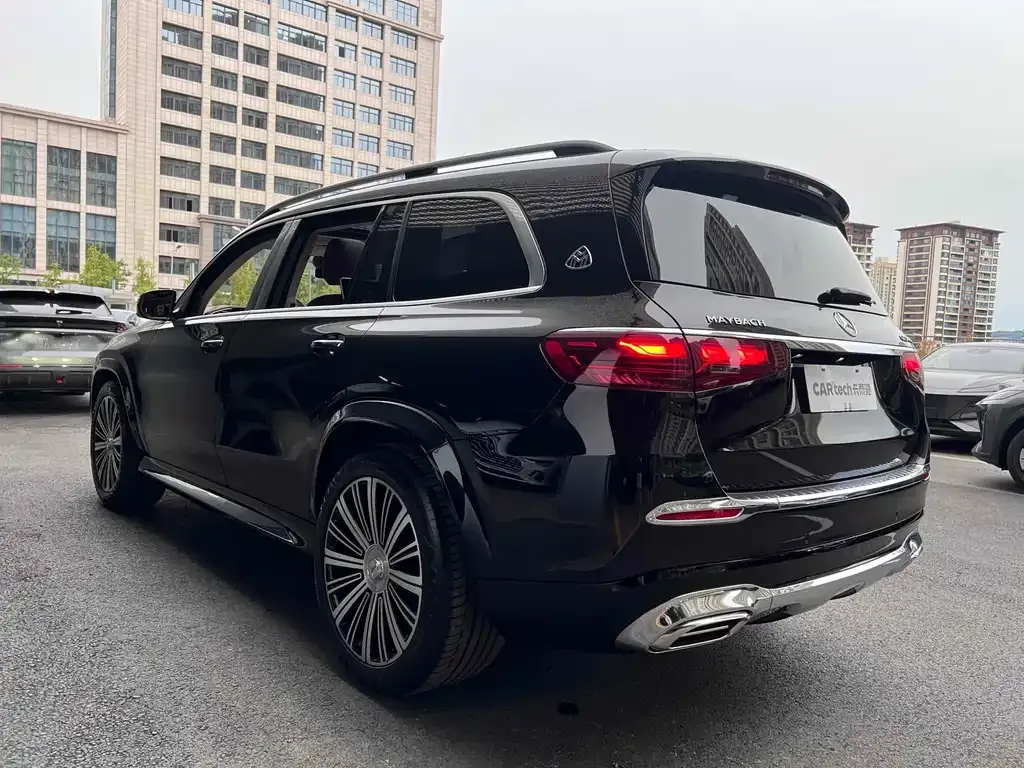 Mercedes-Benz GLS — фото 7