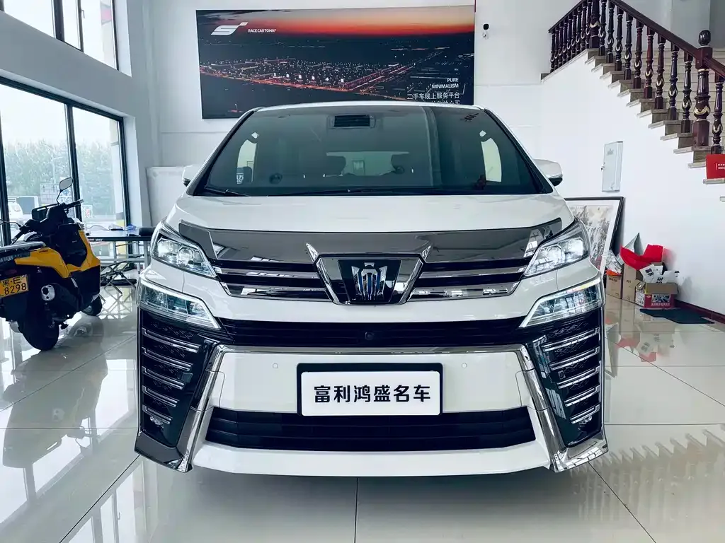 Toyota Vellfire — фото 2