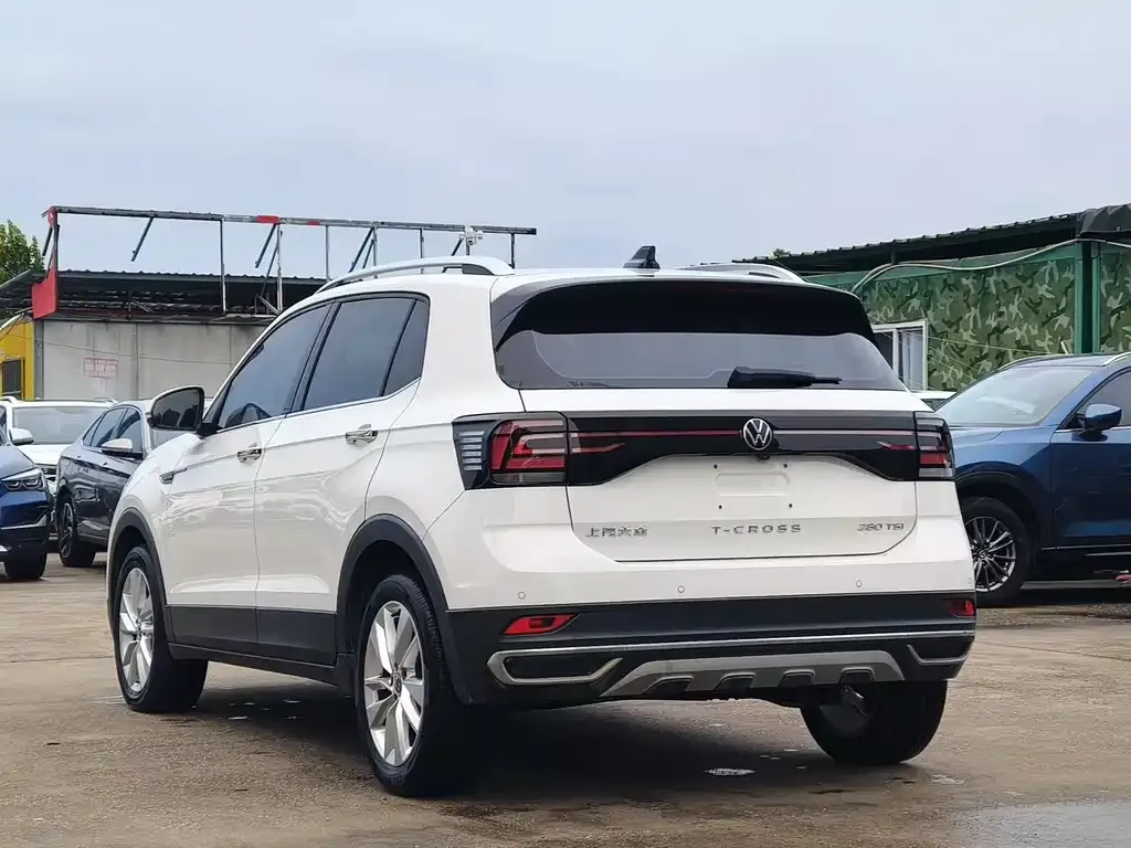 Volkswagen T-Cross — фото 7