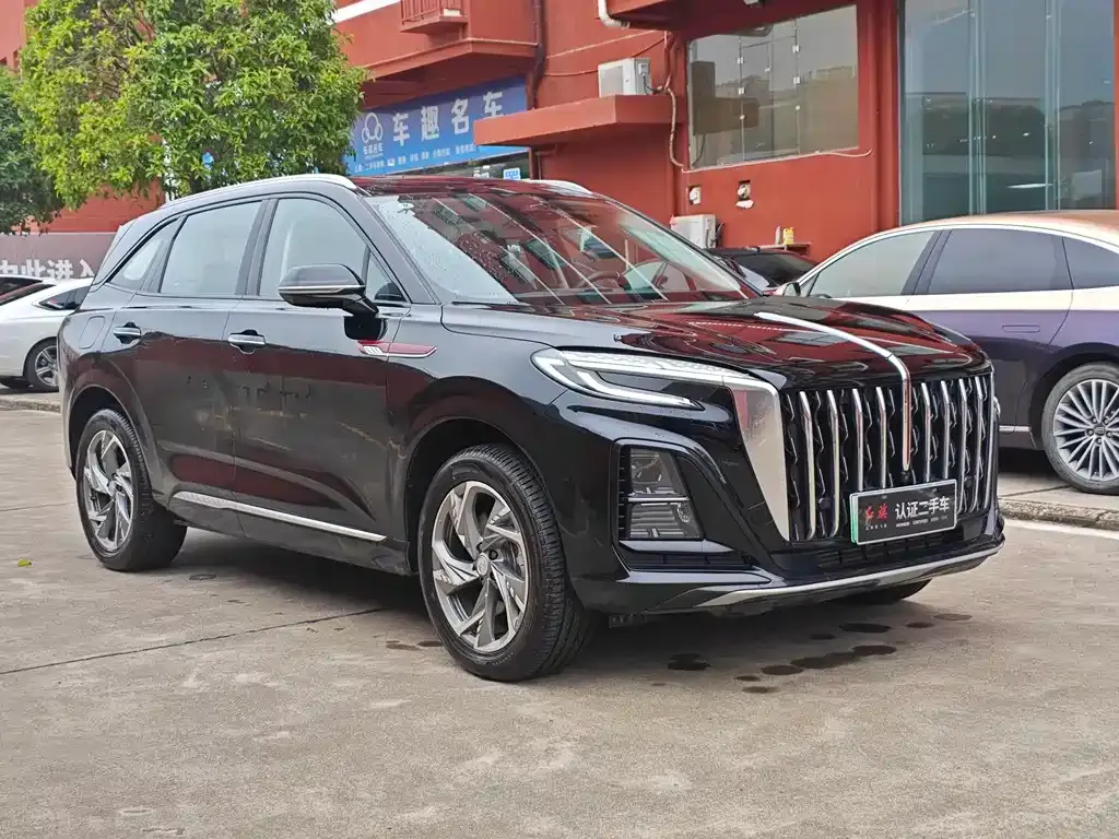 Hongqi HS3 PHEV — фото 3