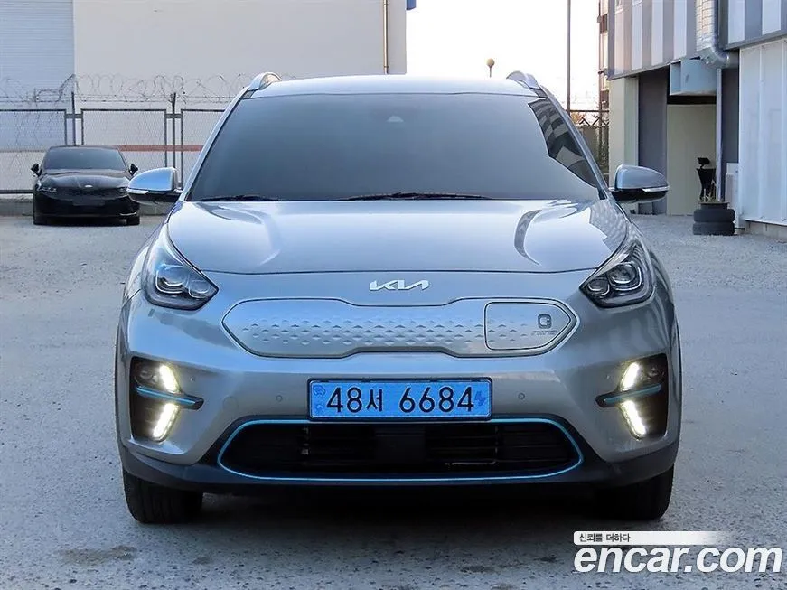 Kia Niro — фото 1