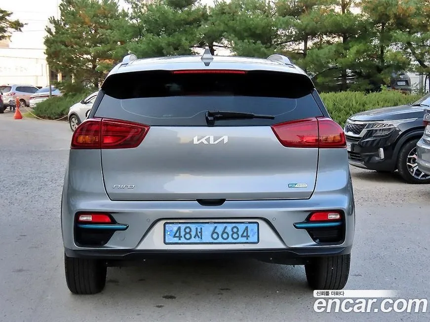 Kia Niro — фото 4
