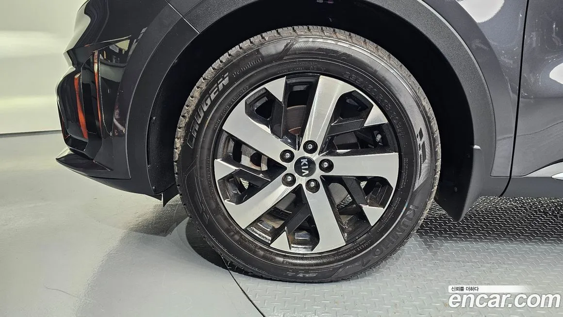 Kia Sorento — фото 5