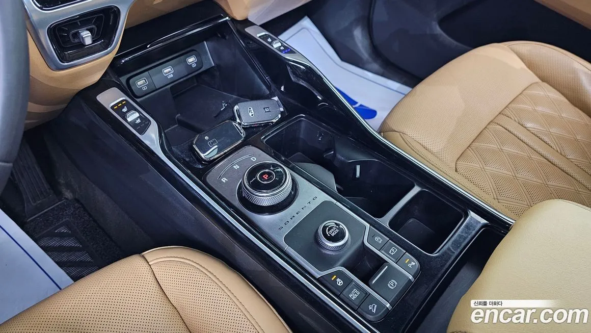 Kia Sorento — фото 9