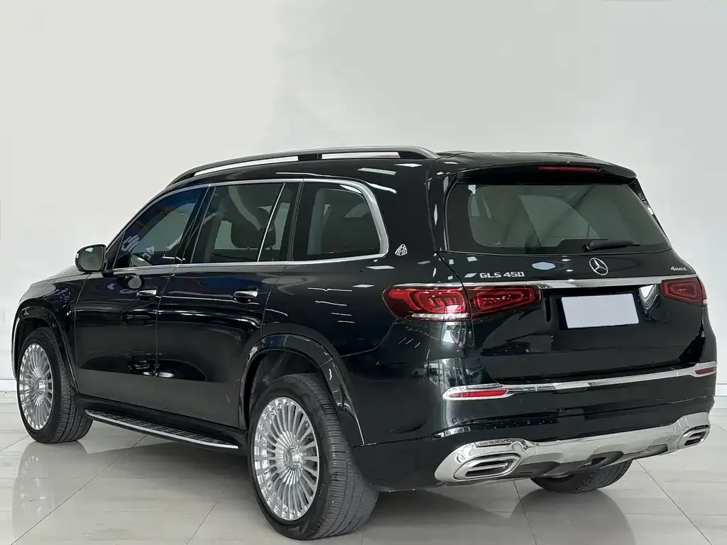 Mercedes-Benz GLS — фото 6