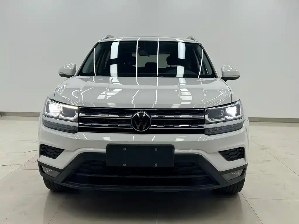 Volkswagen Tharu — фото 2