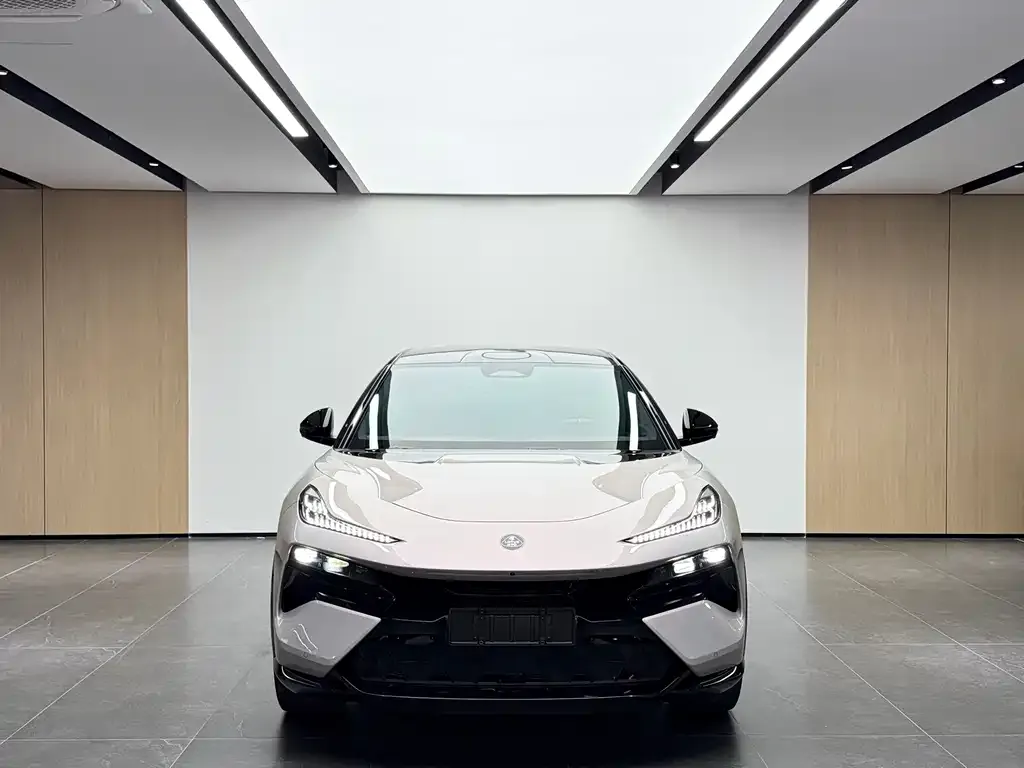Lotus Eletre — фото 2