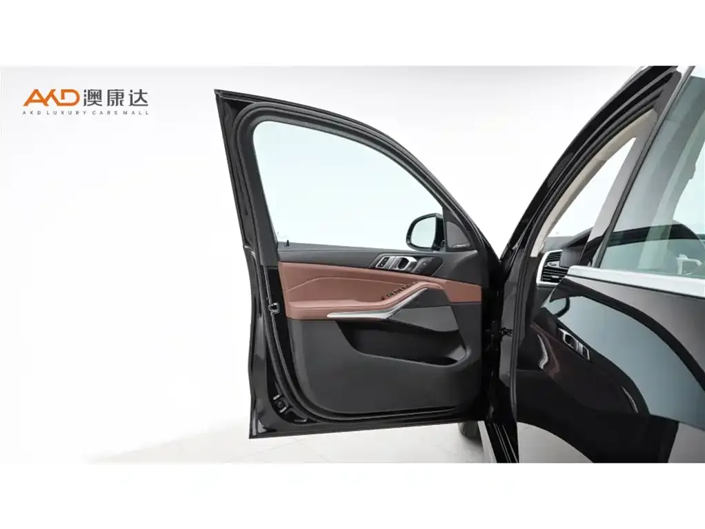 BMW X5 (Import) — фото 10