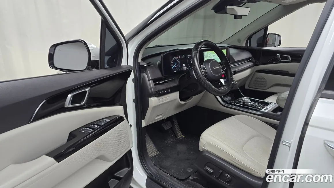 Kia Carnival — фото 10