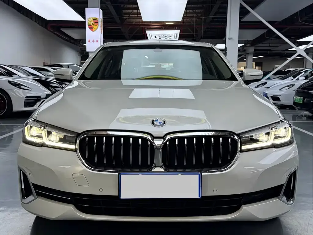 BMW 5 Series — фото 2