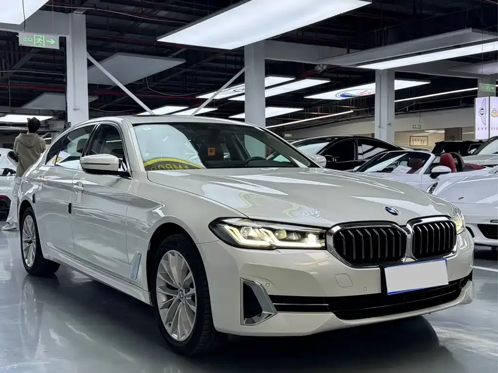 BMW 5 Series — фото 3