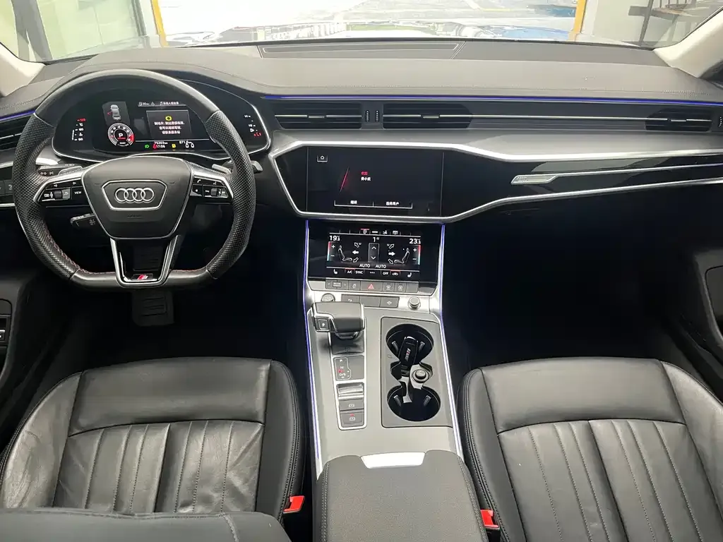 Audi A7 — фото 9