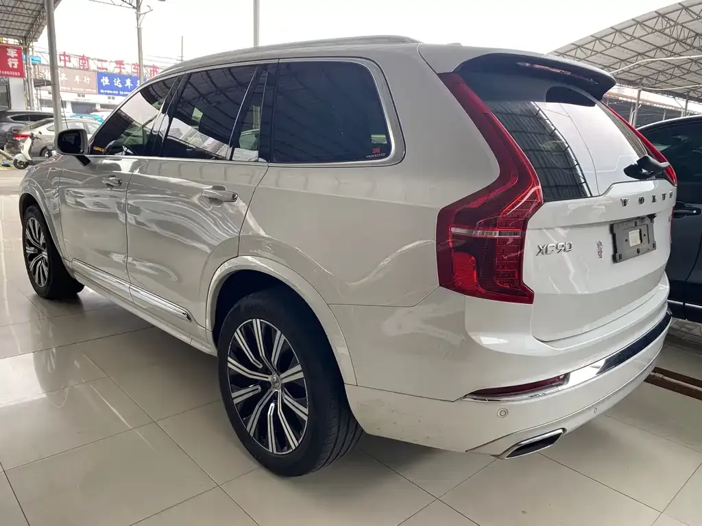 Volvo XC90 — фото 4