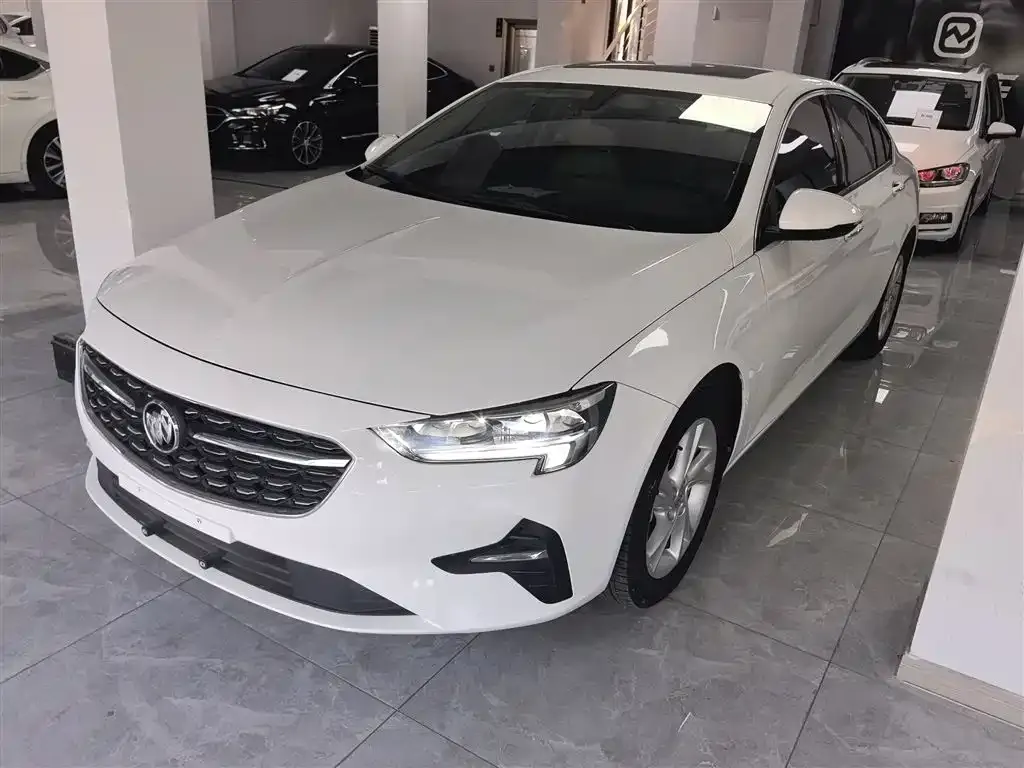 Buick Regal — фото 1