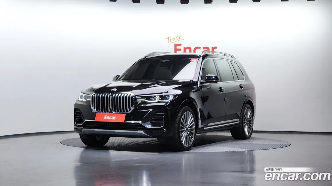 BMW X7 — фото 1