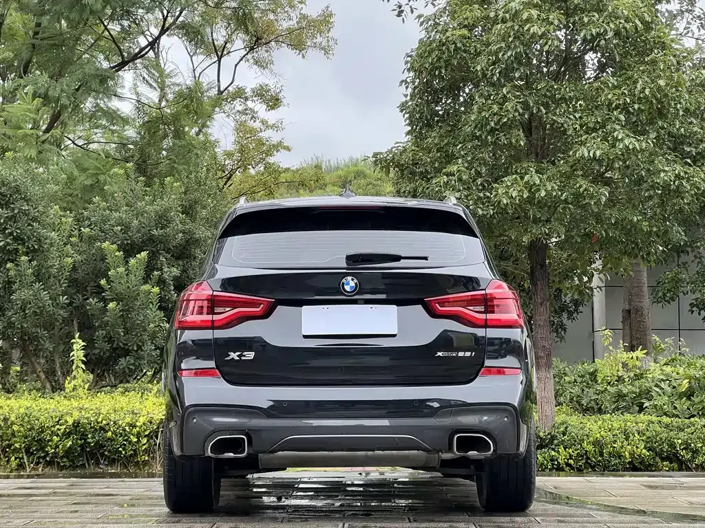 BMW X3 — фото 8