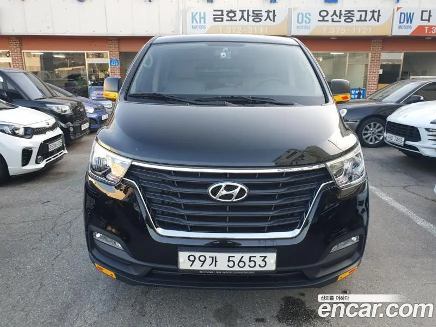 Hyundai Starex — фото 2