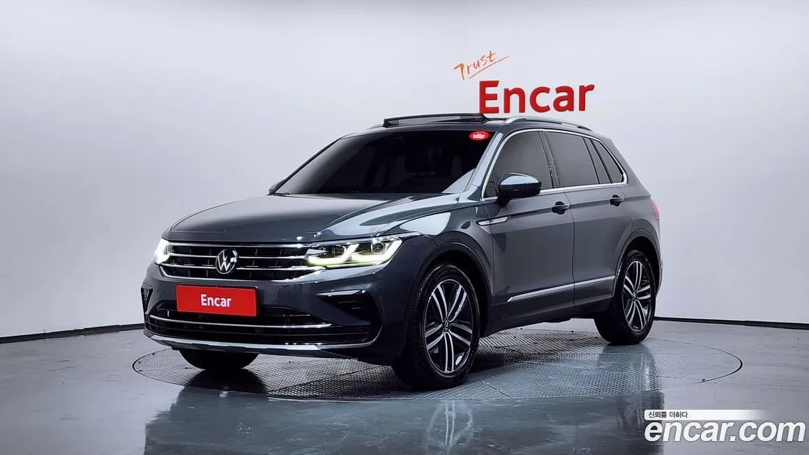 Volkswagen Tiguan — фото 1