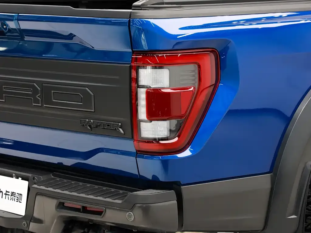 Ford F-150 Raptor — фото 9