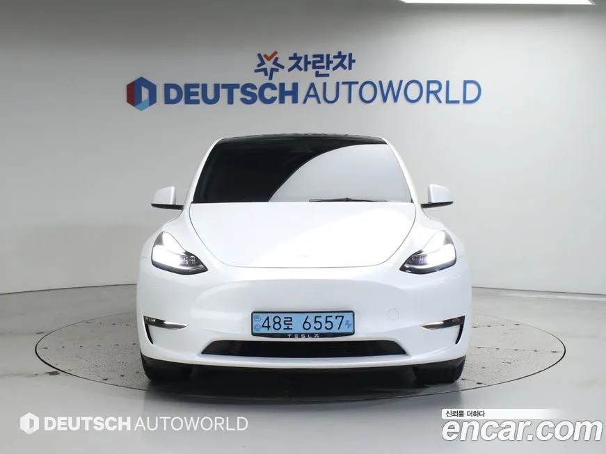 Tesla Model Y — фото 3