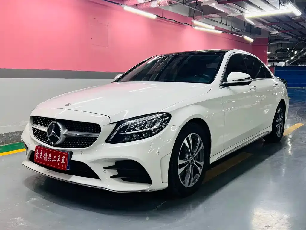 Mercedes-Benz C-Class — фото 1