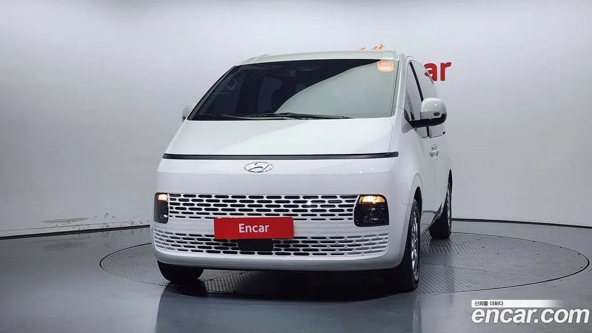 Hyundai Staria — фото 3