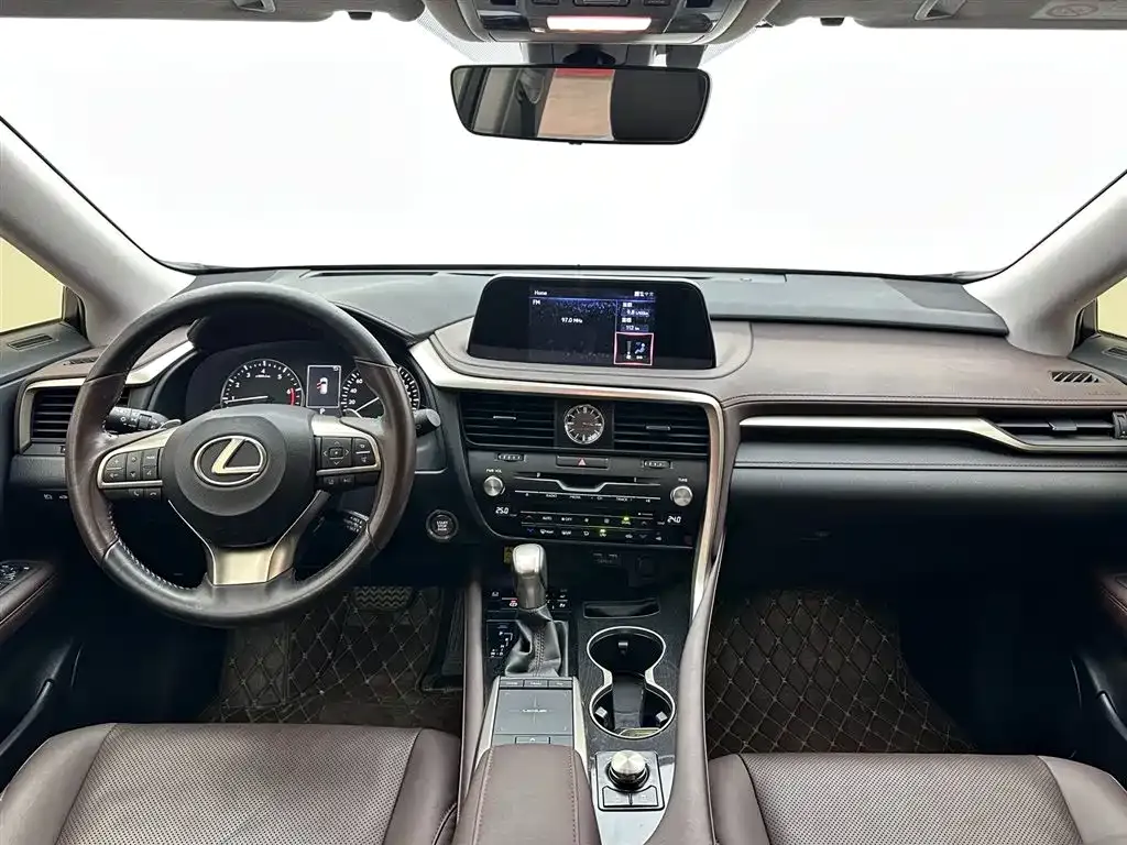 Lexus RX — фото 10
