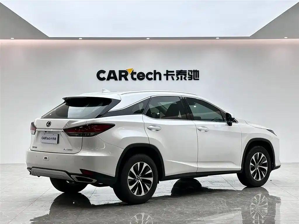 Lexus RX — фото 5
